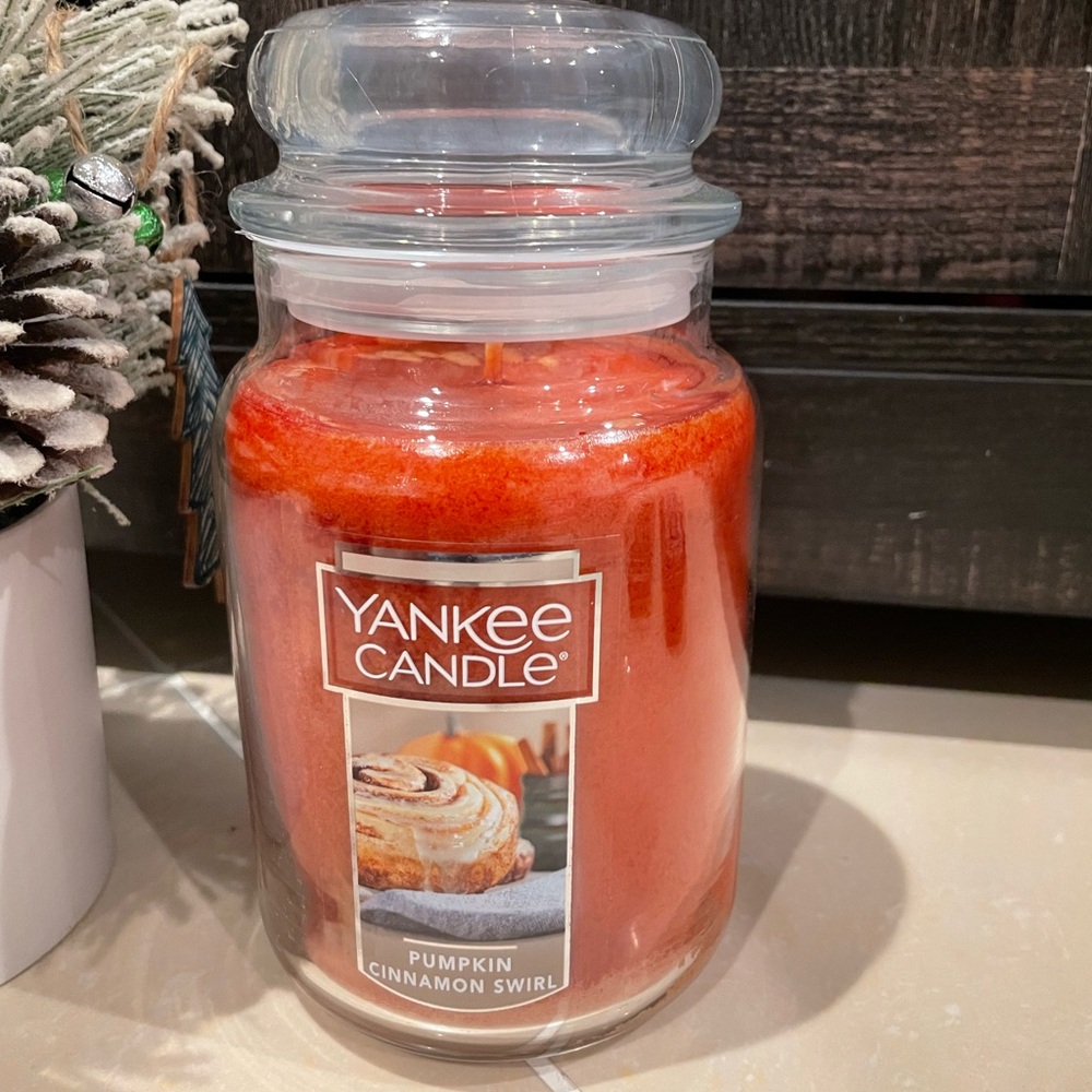 Yankee Candle Pumpkin‎ Cinnamon Swirl Jar